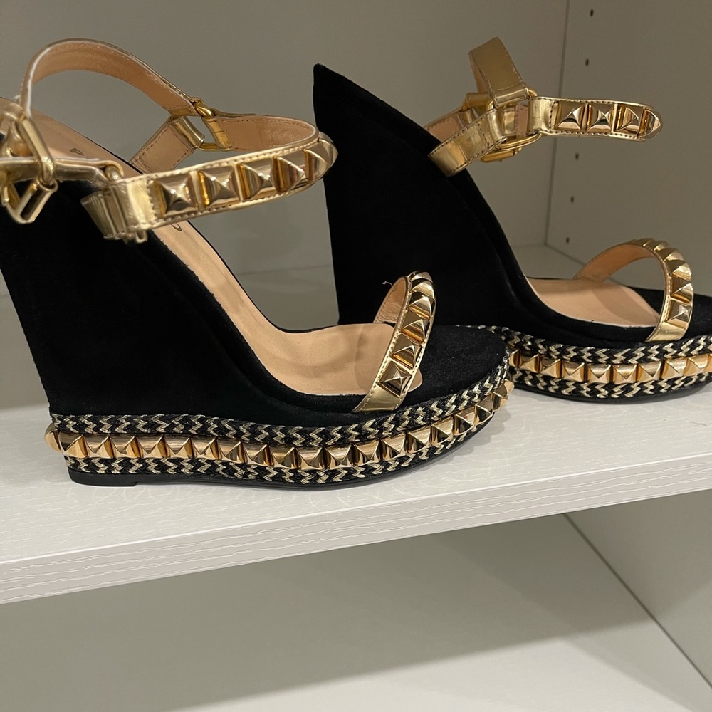 Studded sandals - Picture 2 of 3